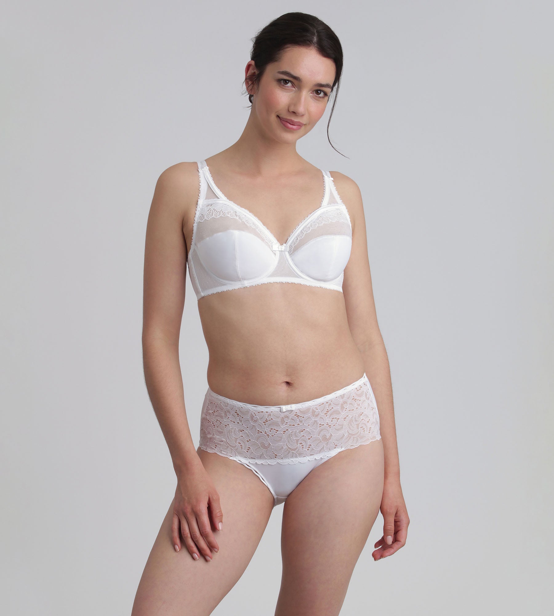 Playtex® Full cup bra in white Classic Micro Support