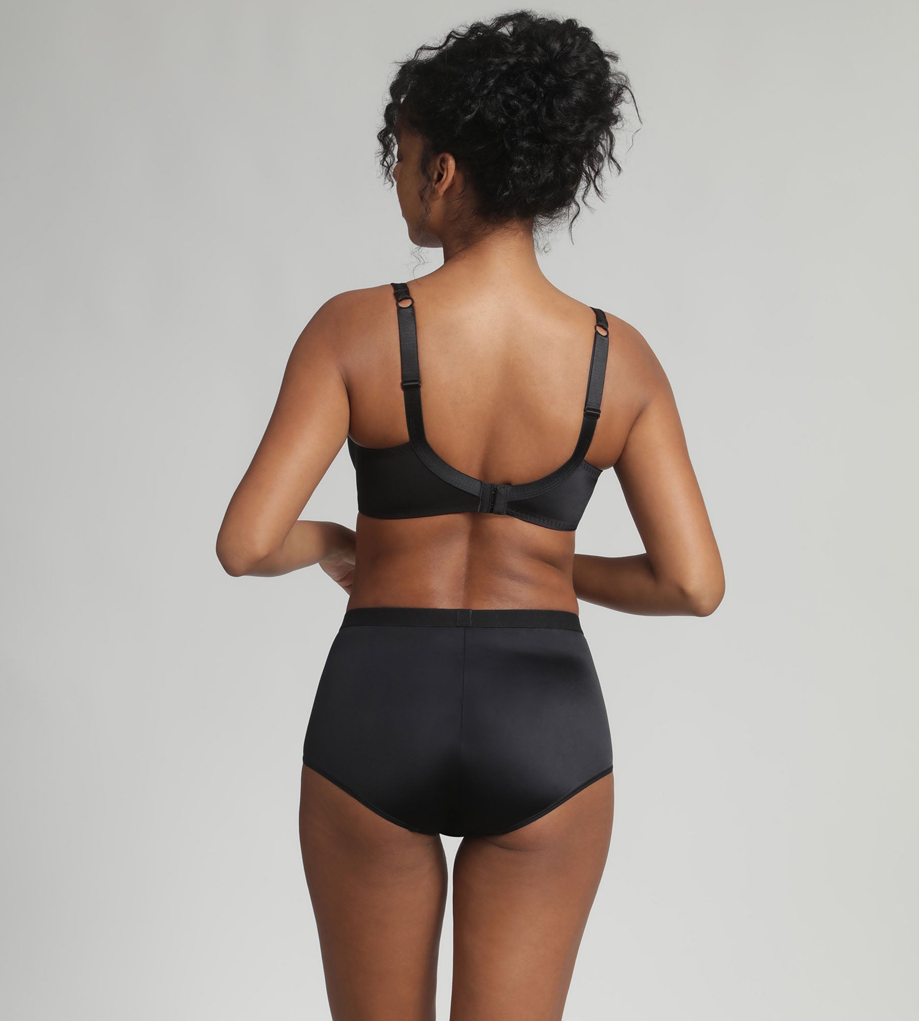 Playtex® Culotte taille haute noire Perfect Silhouette