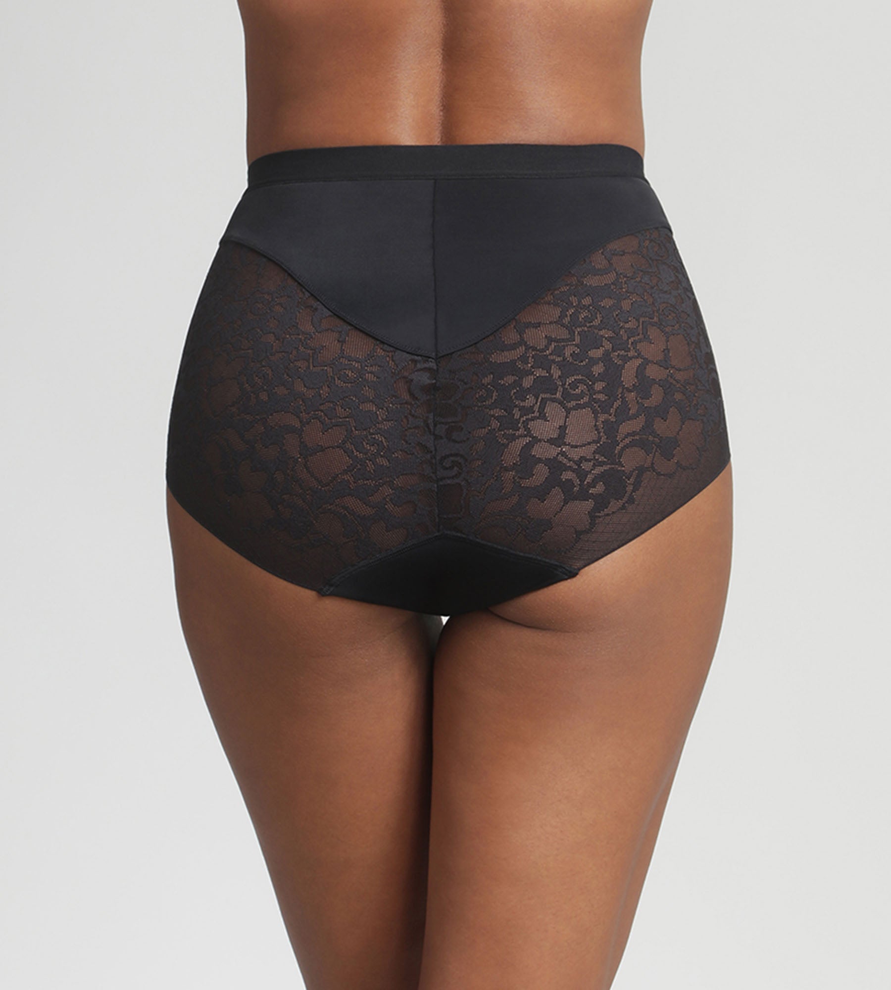 Playtex® Culotte taille haute noire Expert in Silhouette