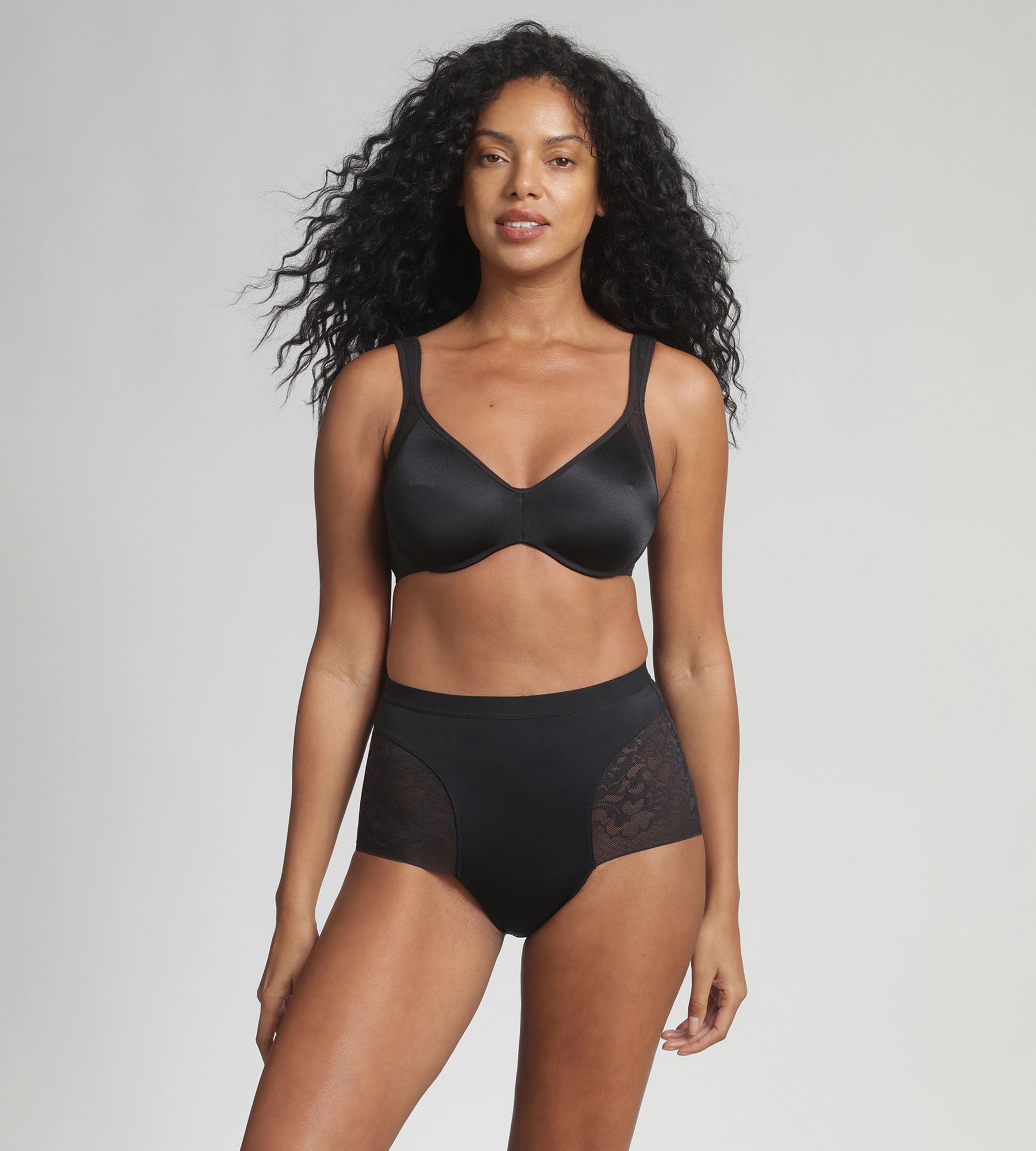 Playtex® Culotte taille haute noire Expert in Silhouette