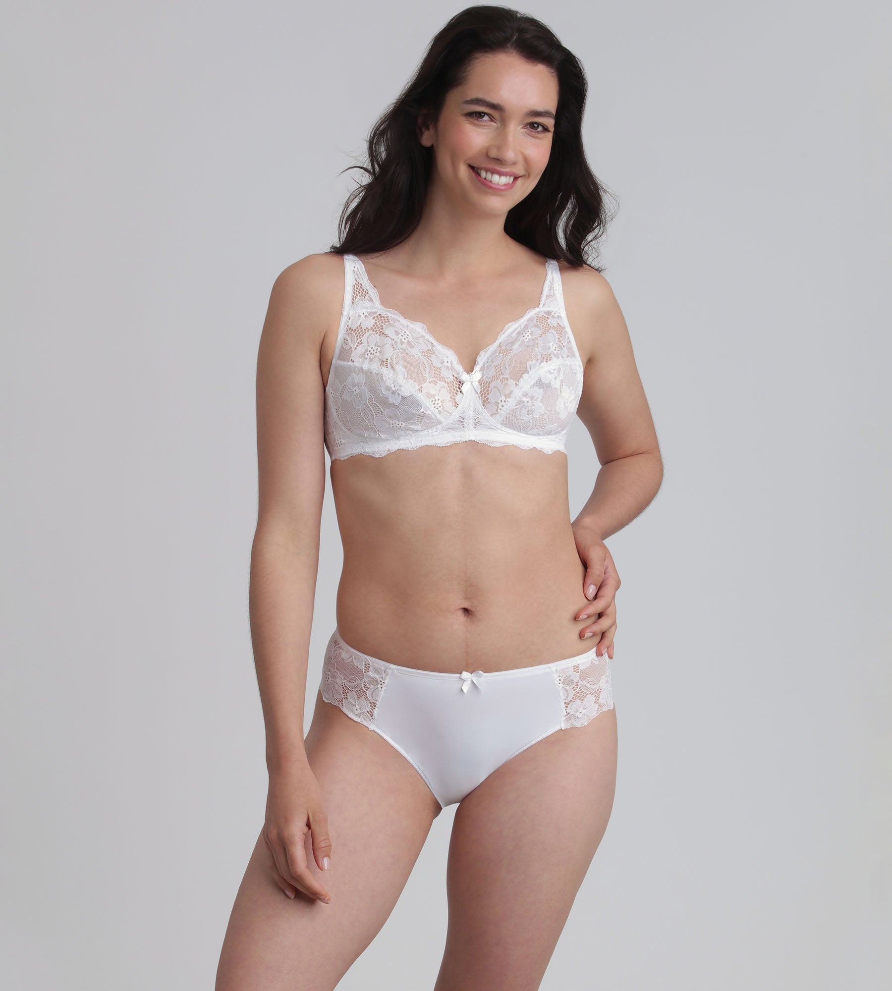 Playtex® Non-wired bra in white Essential Elegance