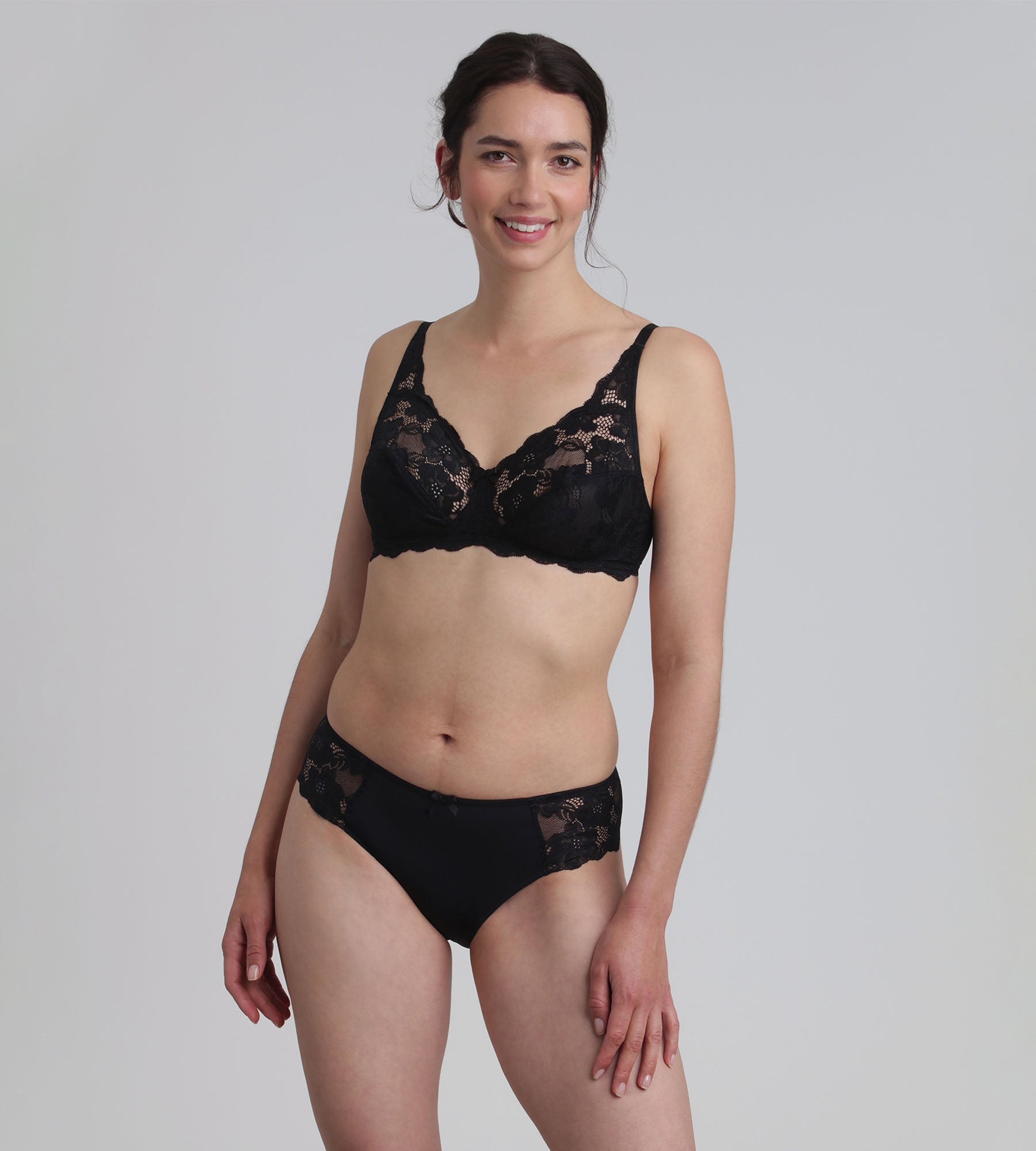 Playtex® Non-wired bra in black Essential Elegance