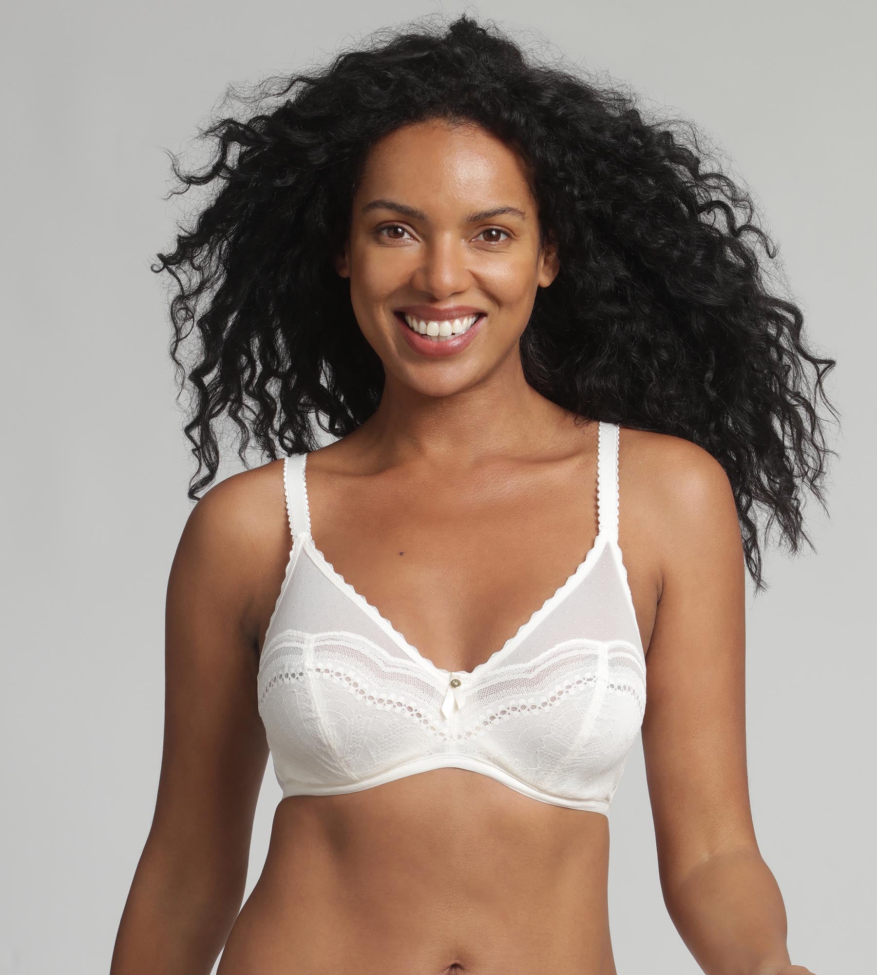 Playtex® Underwired bra in ivory Secret Comfort