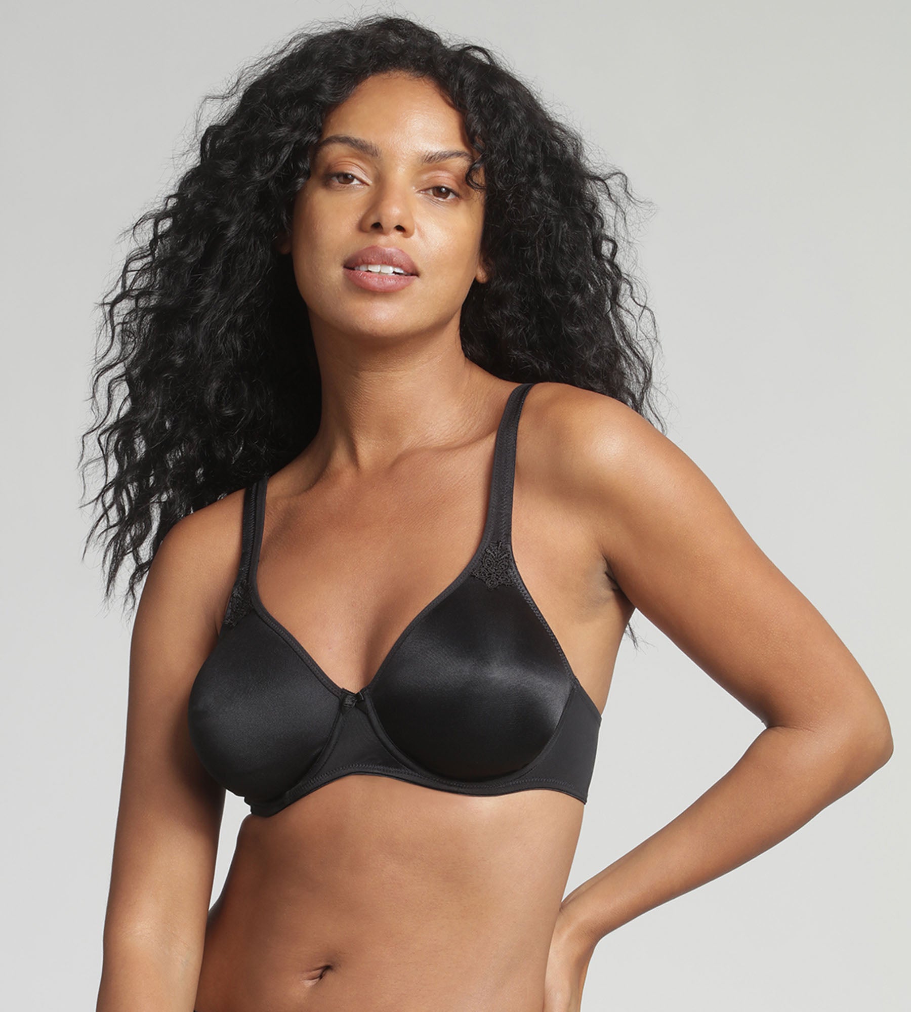Playtex® Underwired bra in black Essential Support