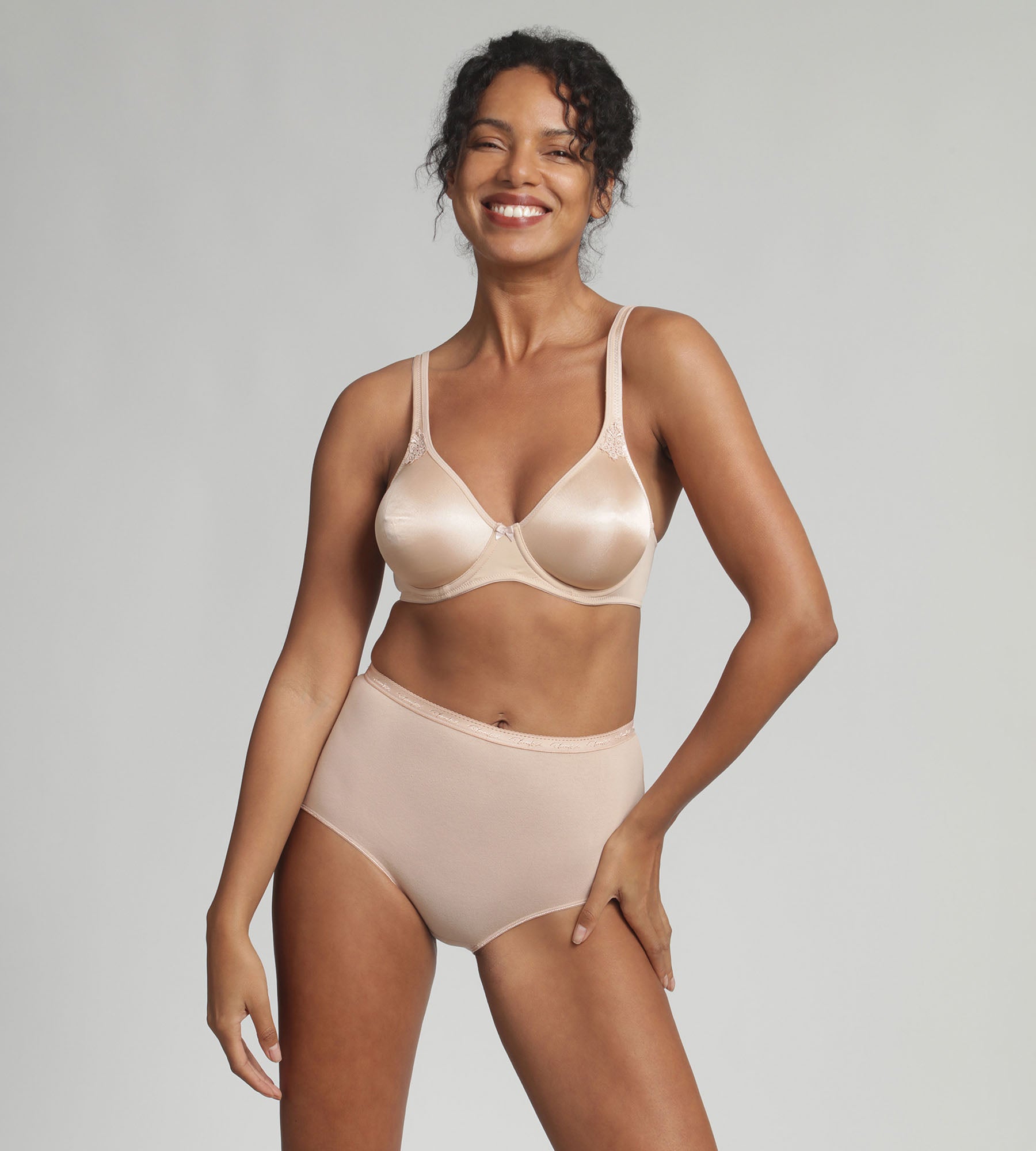 Playtex® Underwired bra in beige Essential Support