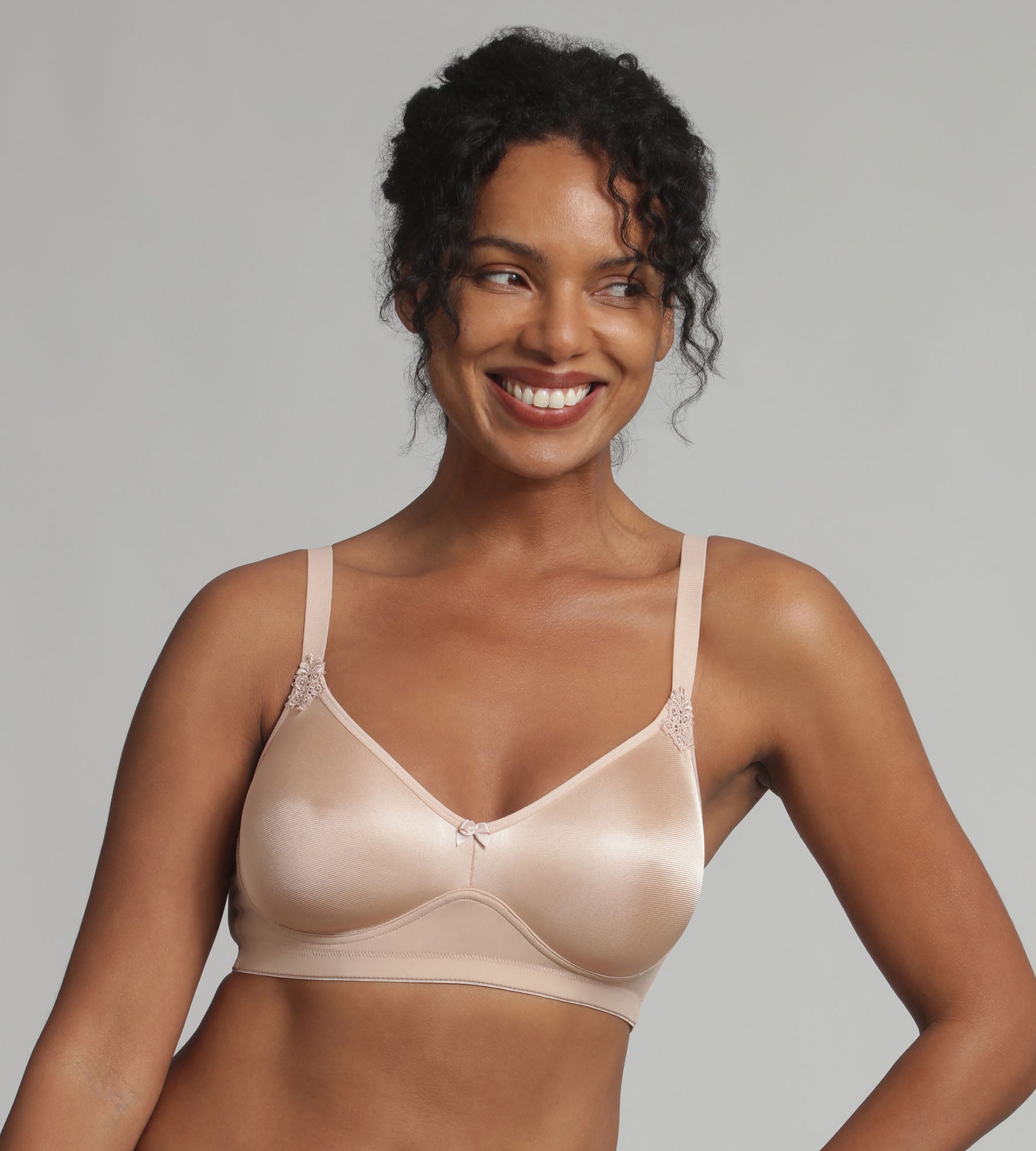 Playtex® Non-wired bra in beige Essential Support