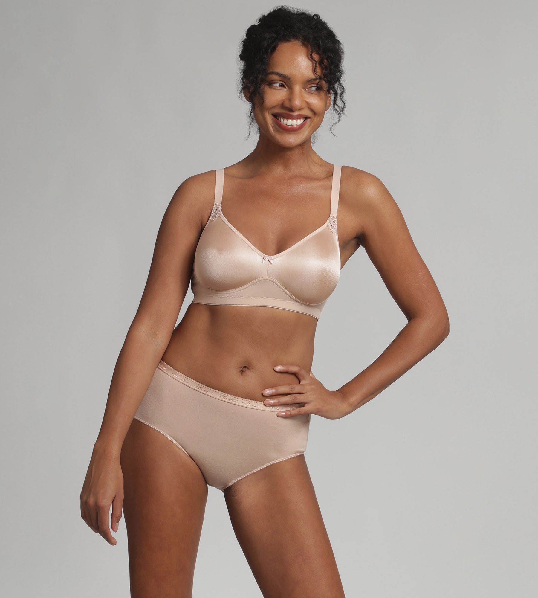 Playtex® Non-wired bra in beige Essential Support