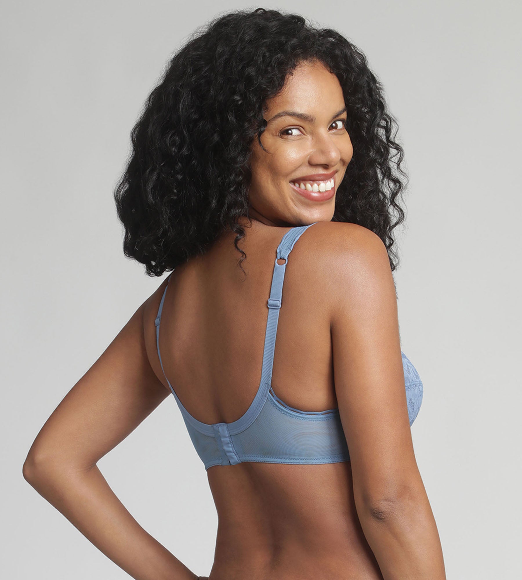 Playtex® Sujetador con aros azul océano Cruzado Mágico Femenino Reciclado