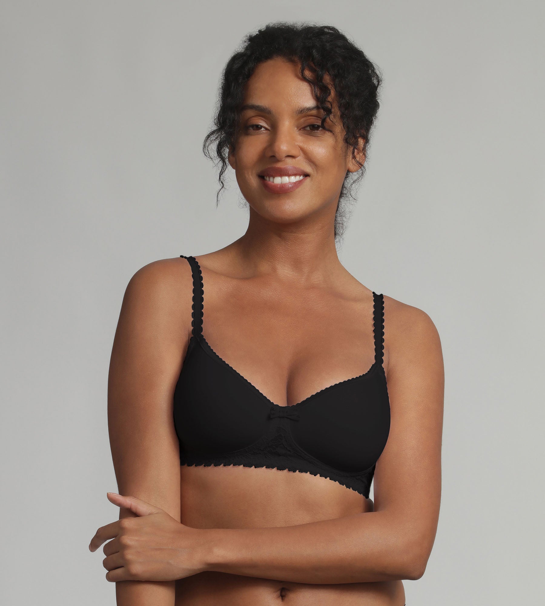 Playtex® Sujetador spacer sin aros negro Flower Elegance Reciclado