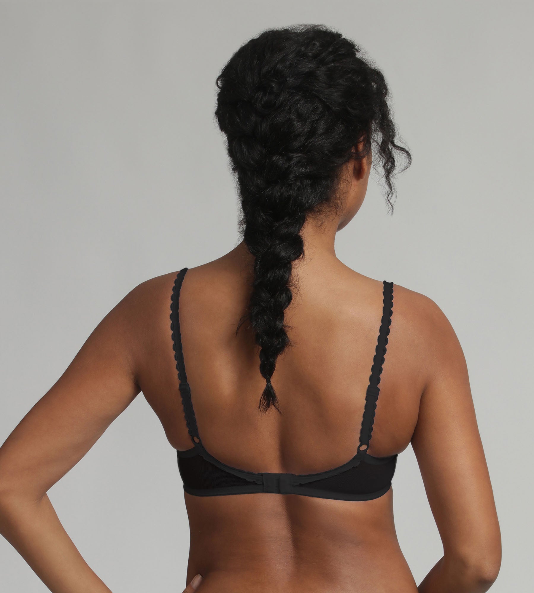 Playtex® Sujetador spacer sin aros negro Flower Elegance Reciclado