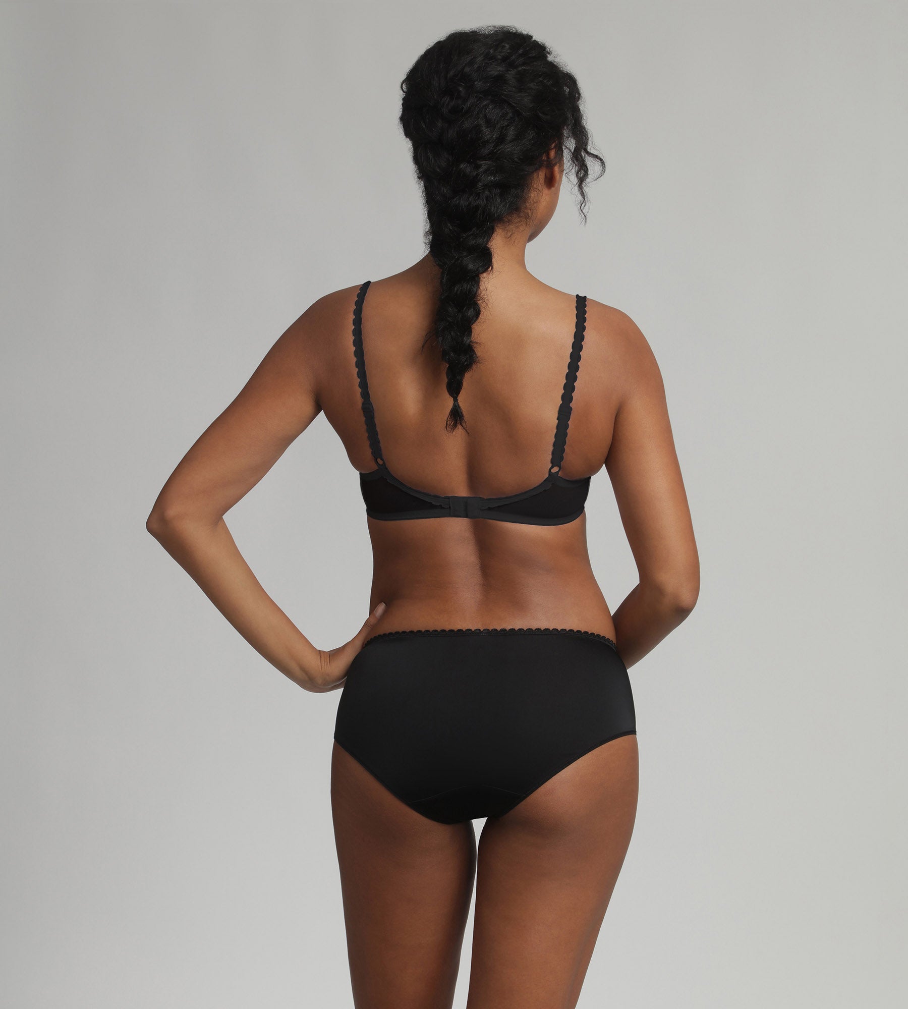 Playtex® Sujetador spacer sin aros negro Flower Elegance Reciclado