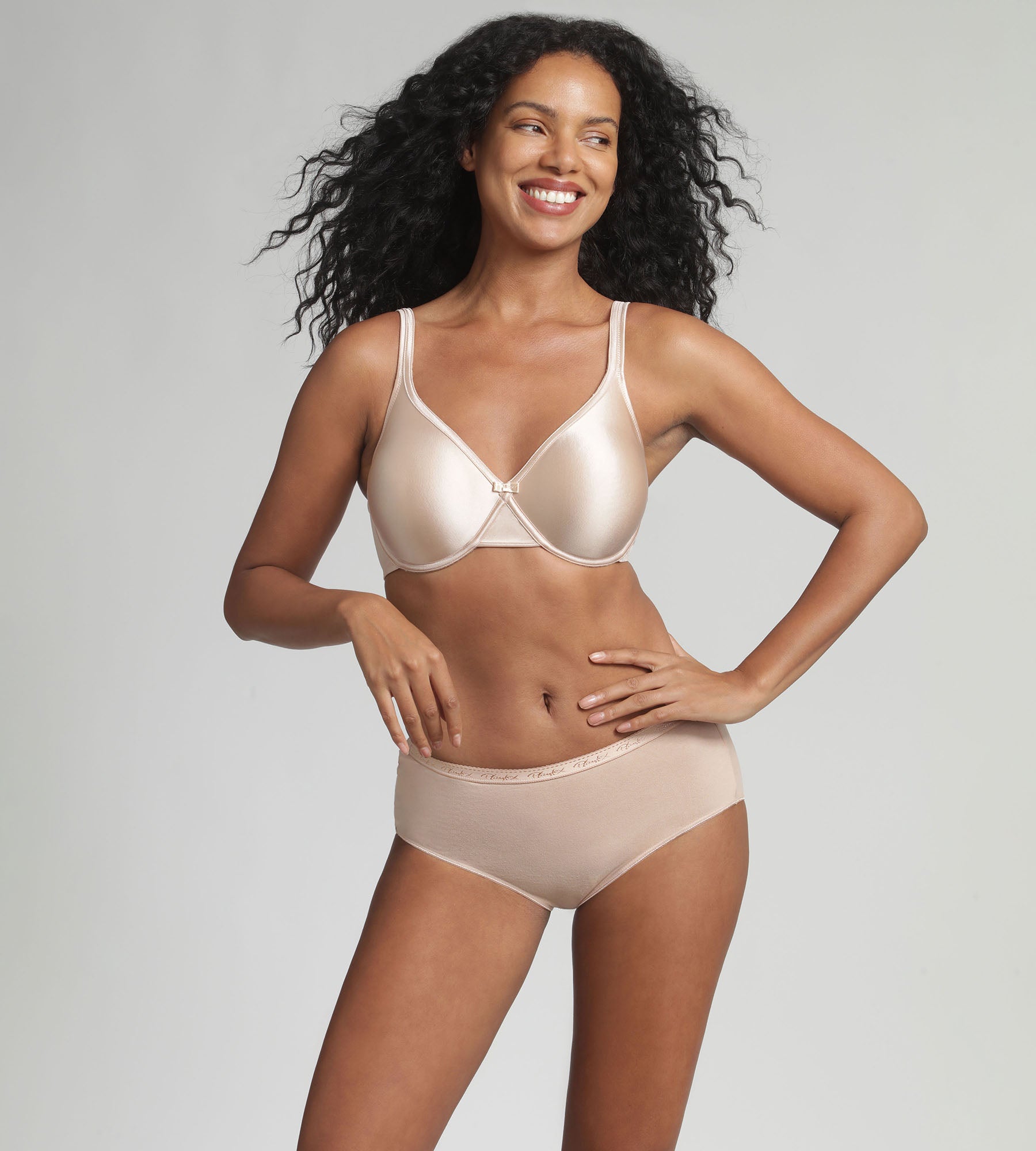 Playtex® Underwired bra in beige Satiny Micro-Support