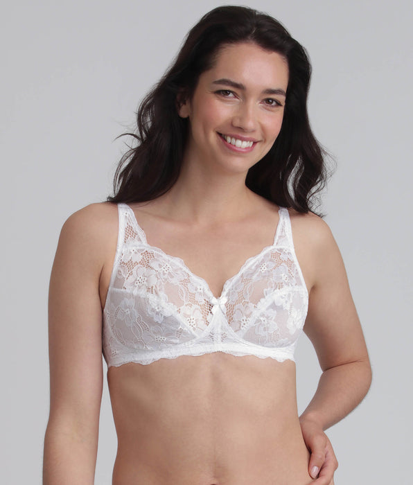 Playtex® Non-wired bra in white Essential Elegance