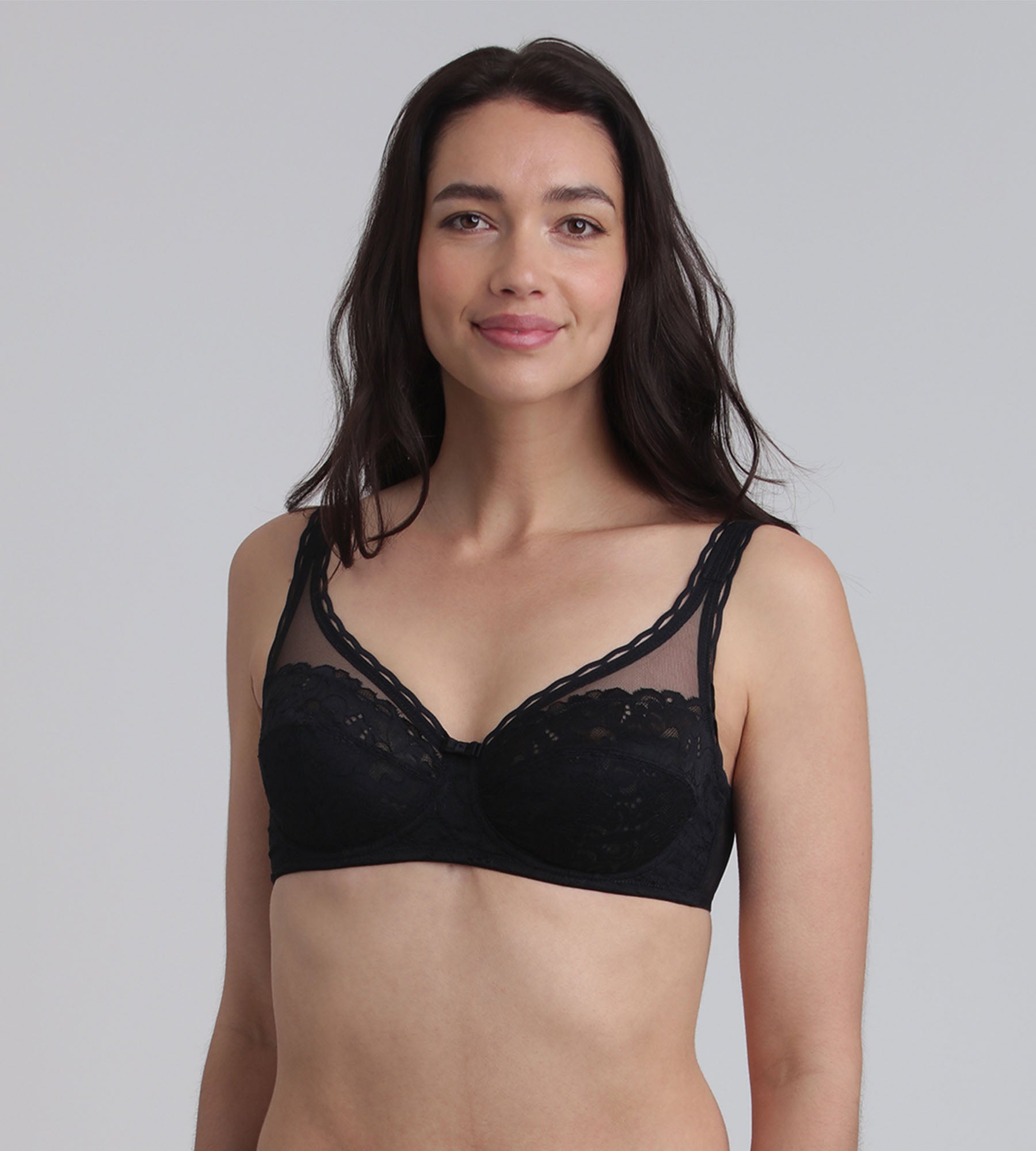 Underwired bra in black Recycled Classic Lace Support