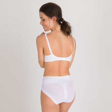 Invisible Shaping Maxi Brief in White – Perfect Silhouette