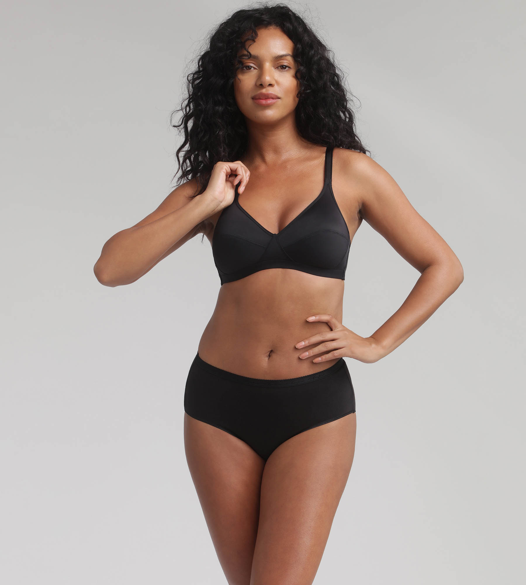 Non-wired bra in black Basic Micro Support, , PLAYTEX