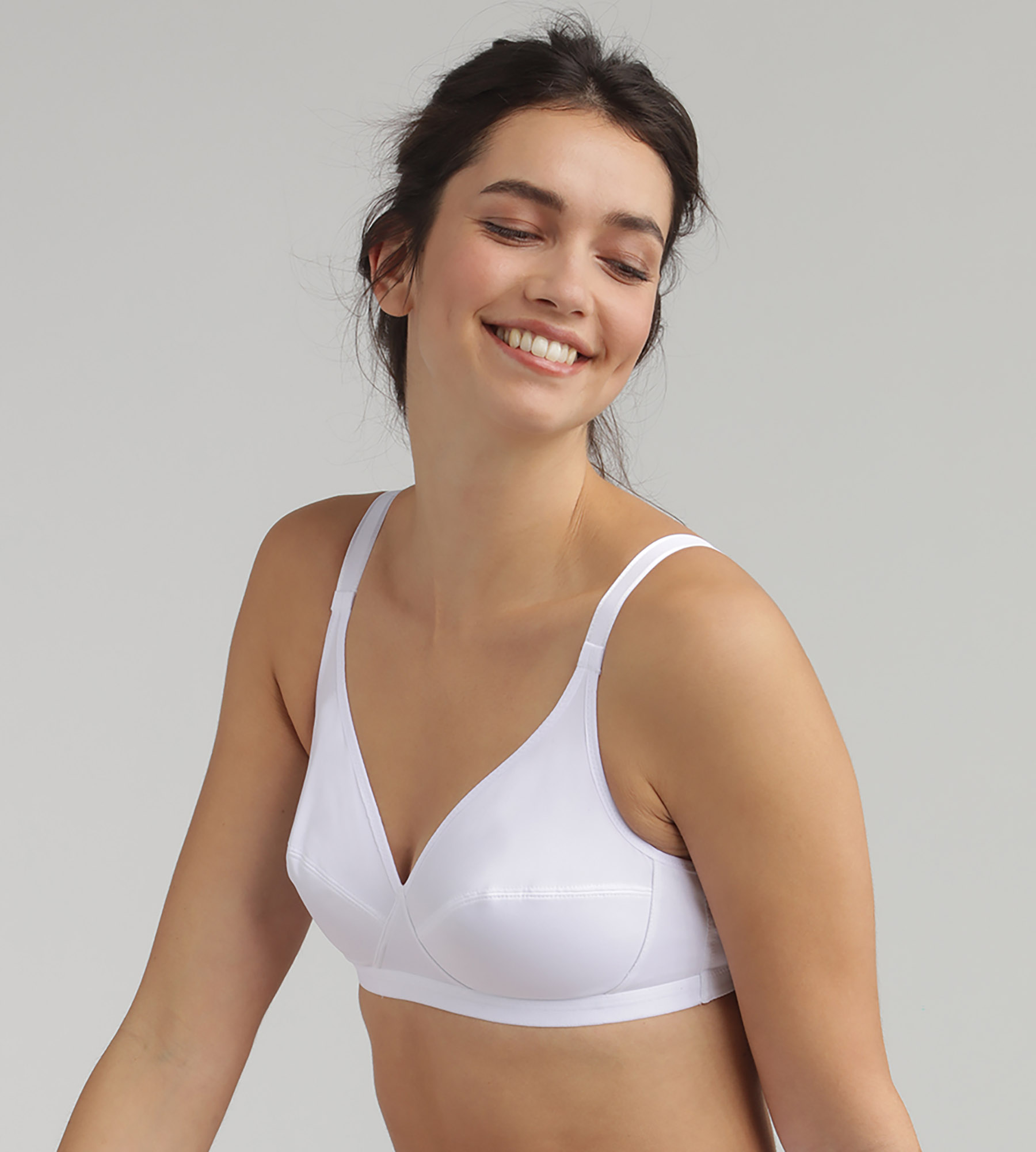 2 Non-wired bras in white– Basic Micro Support, , PLAYTEX