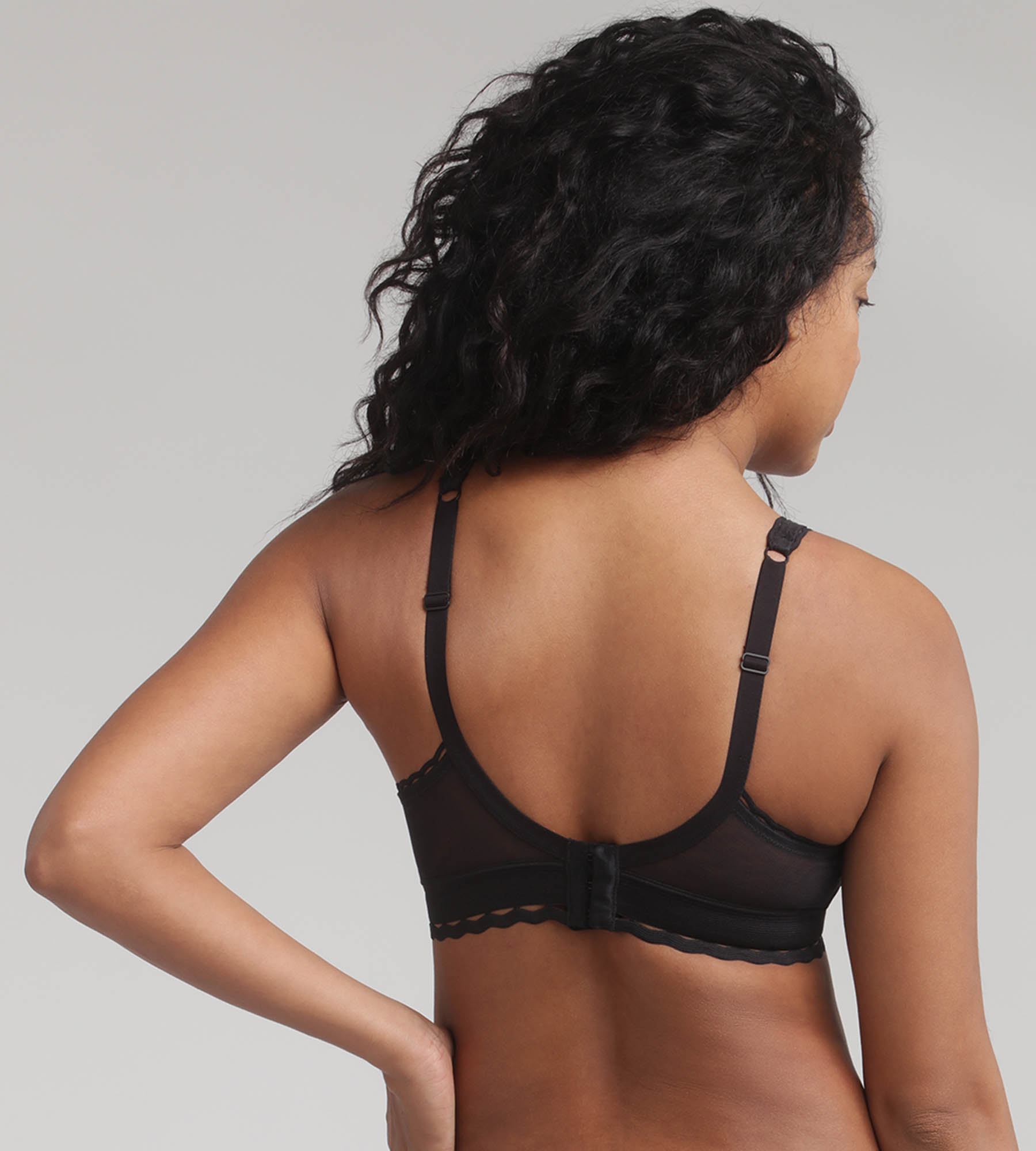 Non wired bra in black - Recycled Classic Lace Support, , PLAYTEX