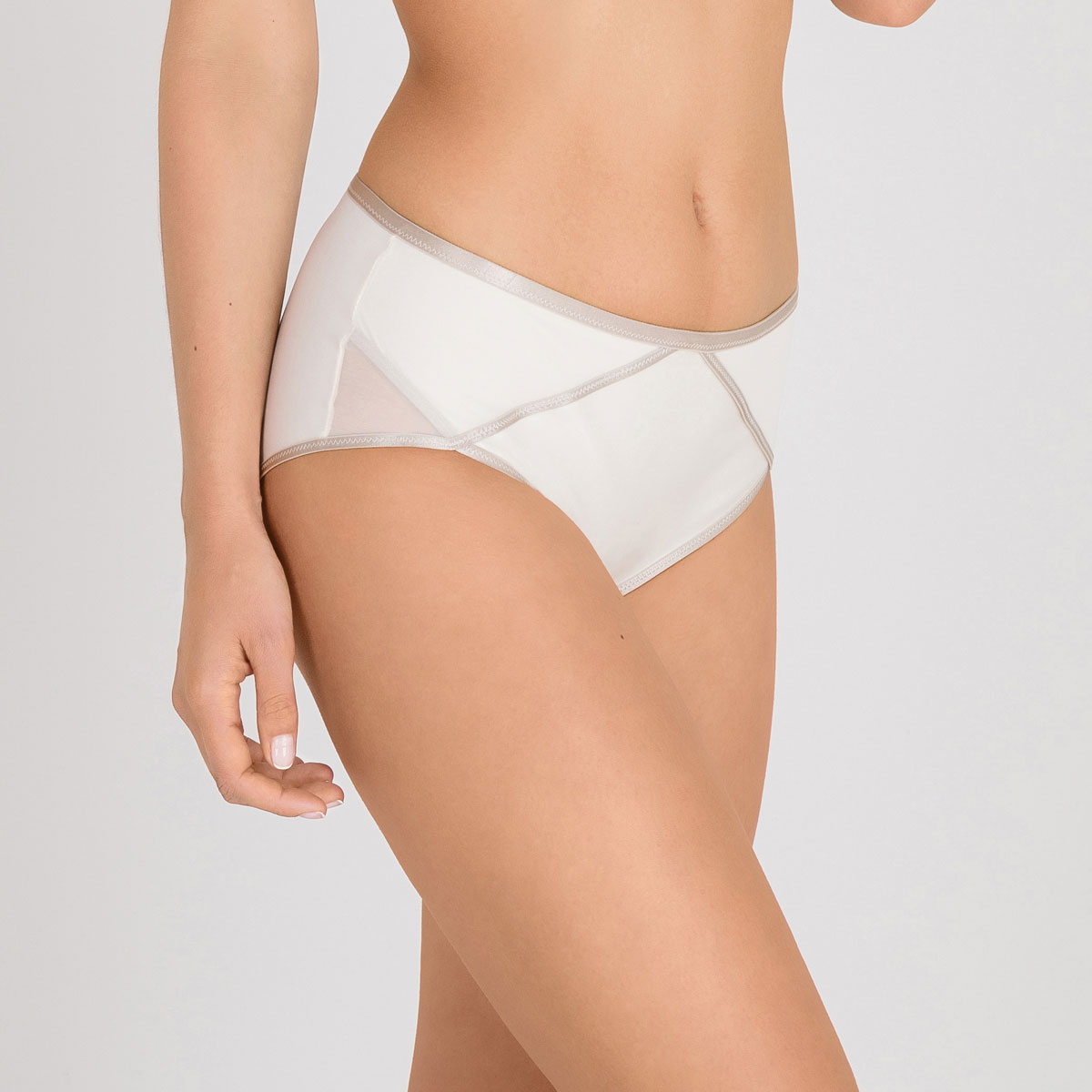 Midi Brief in Antique White – Ideal Beauty-PLAYTEX